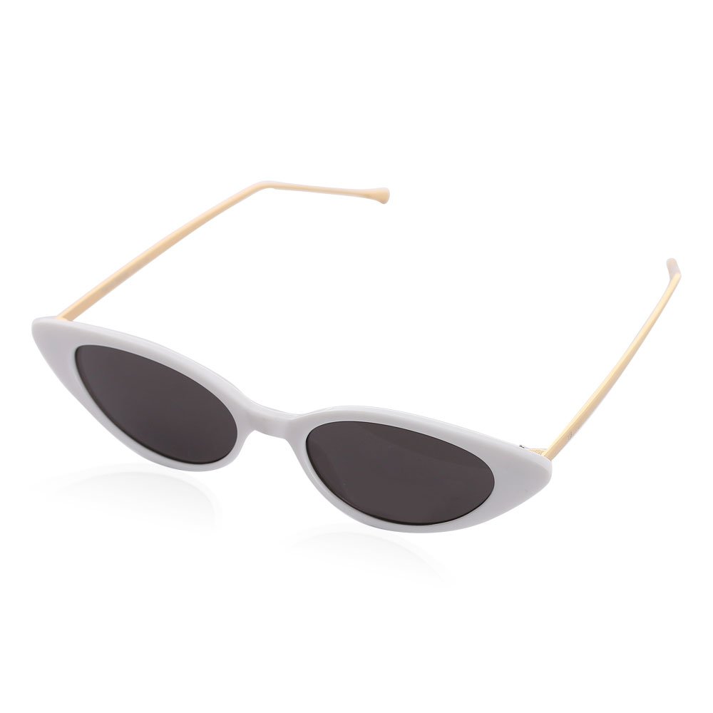 Y8 Black and White Cateye