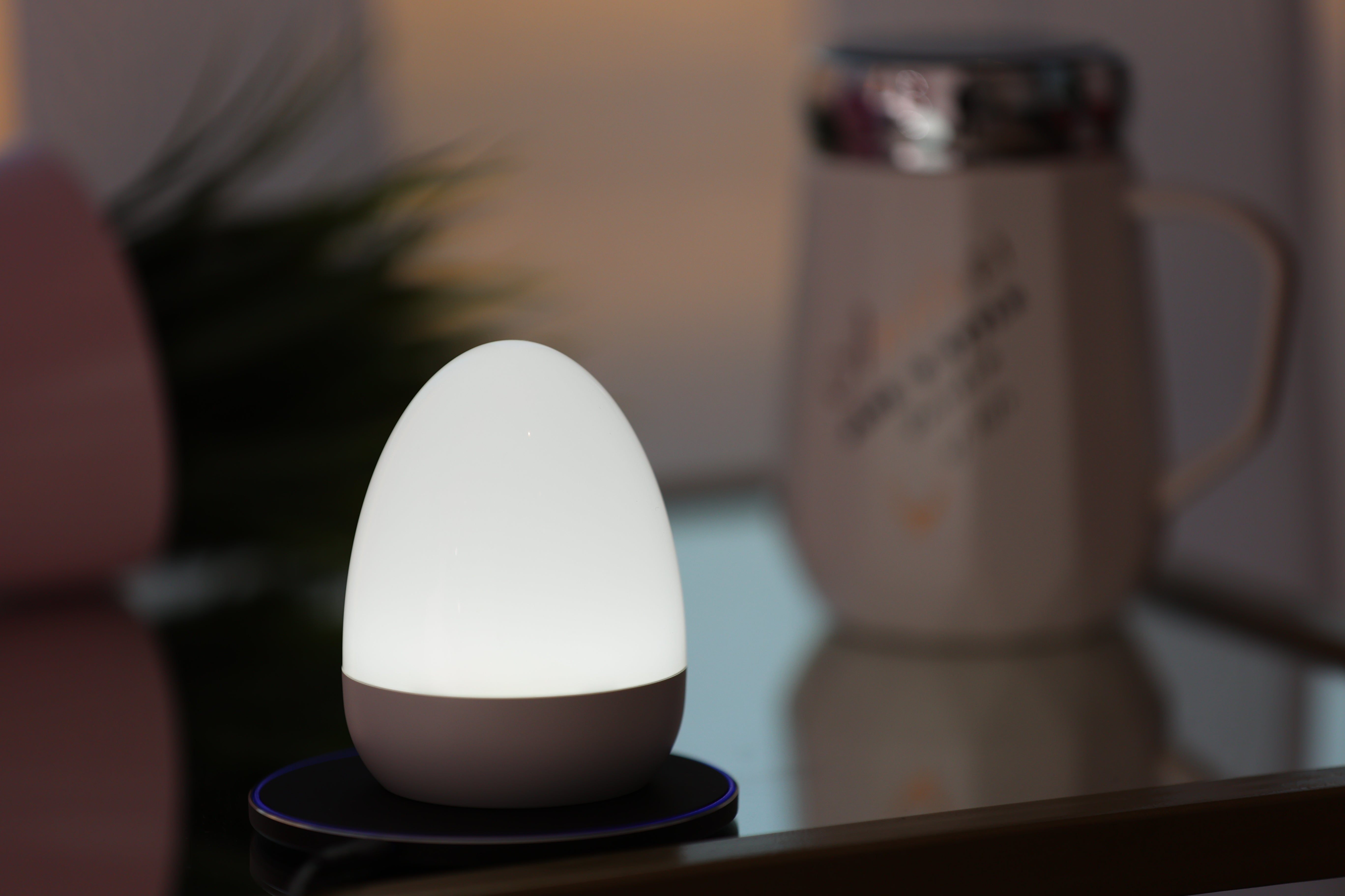 Wireless White Charger & Bedside Lamp